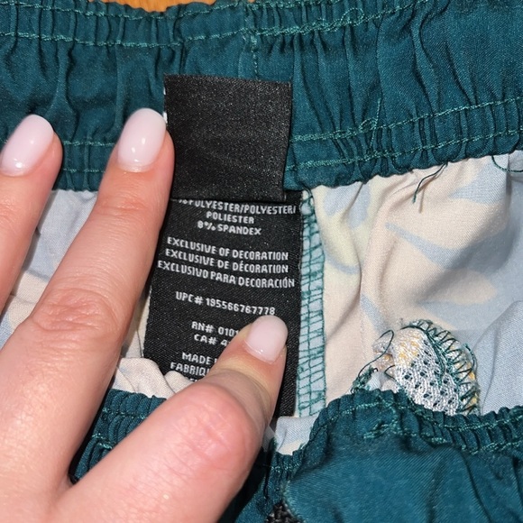 Men’s Neff Smiley Flower Swim Trunks - Picture 5 of 5